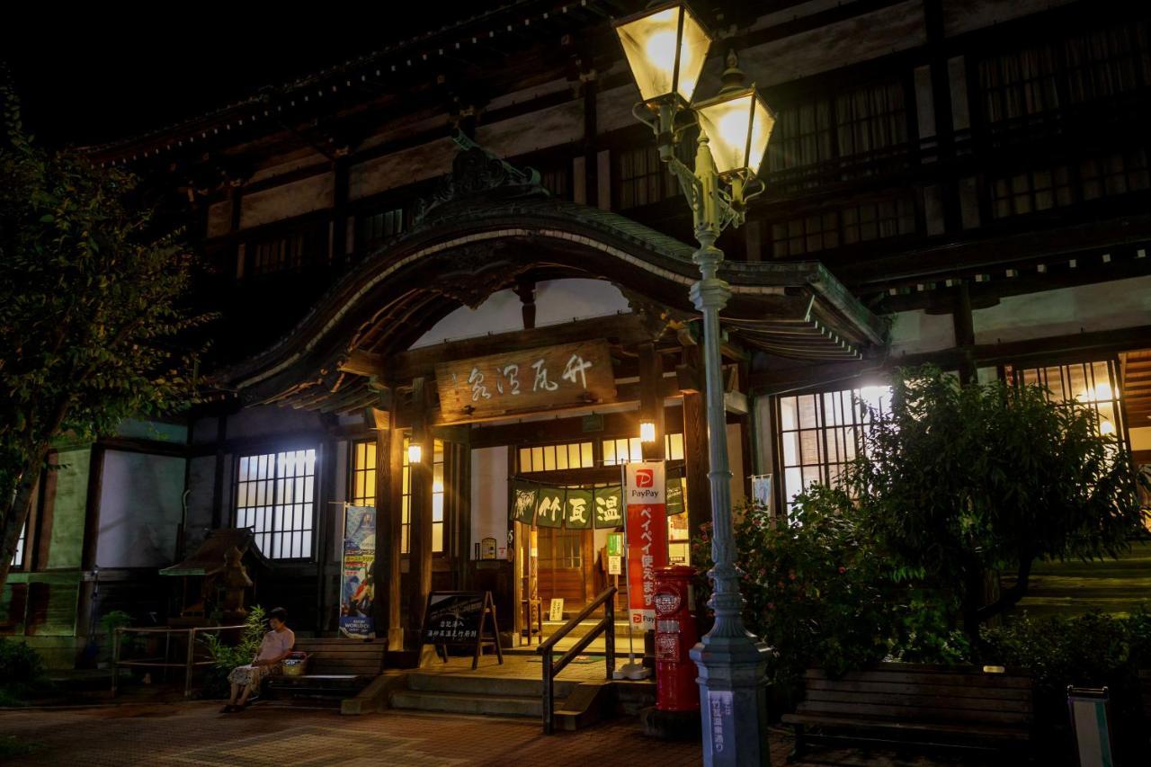 Hotel New Tsuruta Beppu Exterior foto